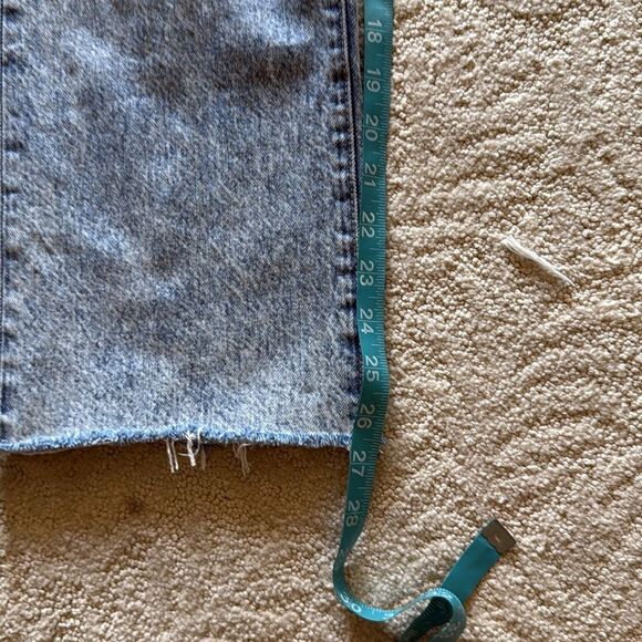 VERONICA BEARD CARLY KICK-FLARE JEAN IN PEBBLE STONE size 30 - Picture 15 of 17